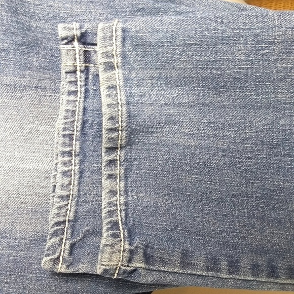 Maurices 'Original' Jeans | sz 3/4 Short - Picture 3 of 6